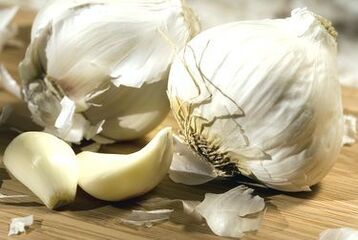 Garlic is an effective remedy against parasites. 